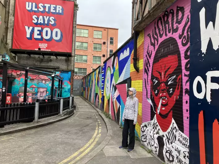 More graffitis