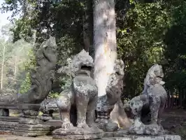 Sculptures in the east side of Bayon