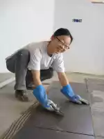 Li glueing the tiles Li glueing the tiles