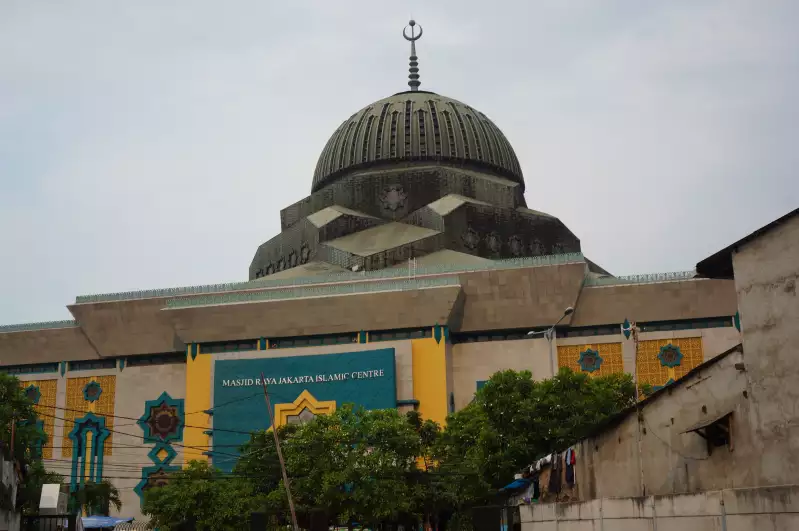 This massive Islamic Center was built on top of a whorehouse