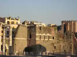 We were surprised how unfinished Rome is - still a lot of sites under construction all around the city