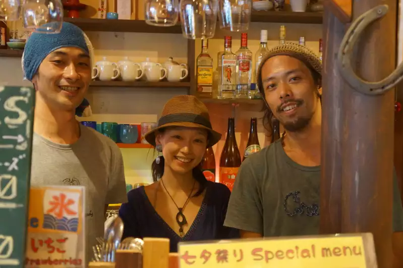 Kosuke and Mina are the business owners of Charanke and JamHouse 