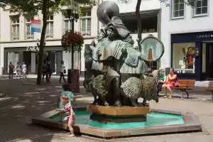 Funny statue