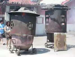 Ovens for burning paper money