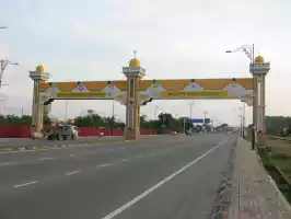 Arriving in KK by foot