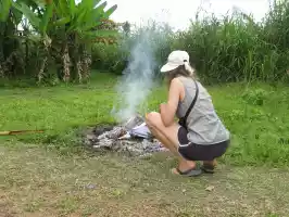 Burning hard evidence before leaving the crime scene