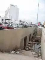 The two faces of urban life