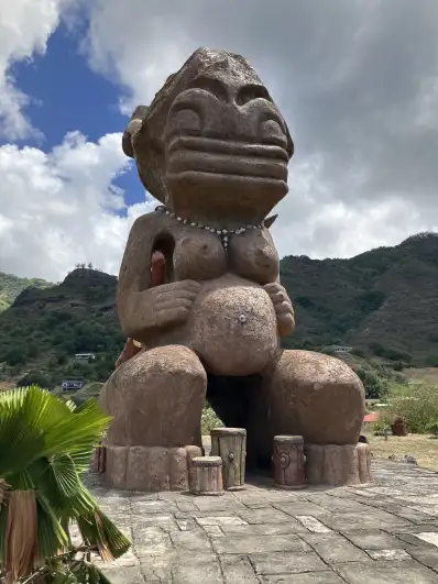 Backside of Tiki Tuhiva