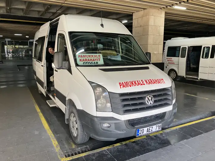 Under 1 euro minibus drive from Denizli to Pamukkale