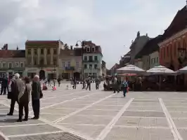 Plaza aka Piata