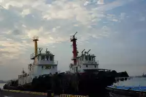 Kaohsiung is a harbour city