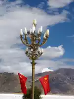 Street lamps look like the ones in front of Ceacescus palace in Romania