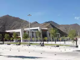 The megalomaniac Lhasa train station, about 3 km from the city centre